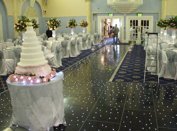 Dance Floors for Wedding and Wedding Receptions